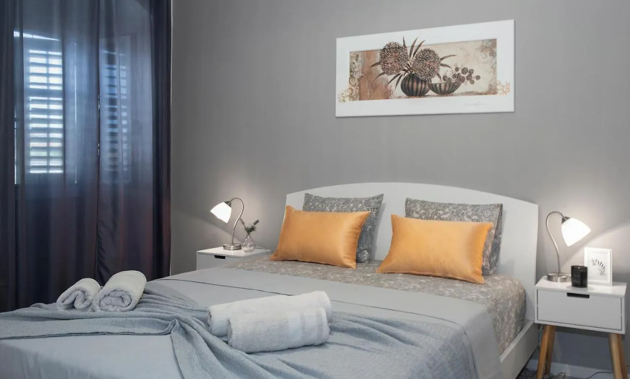Apartment Feratjer Split